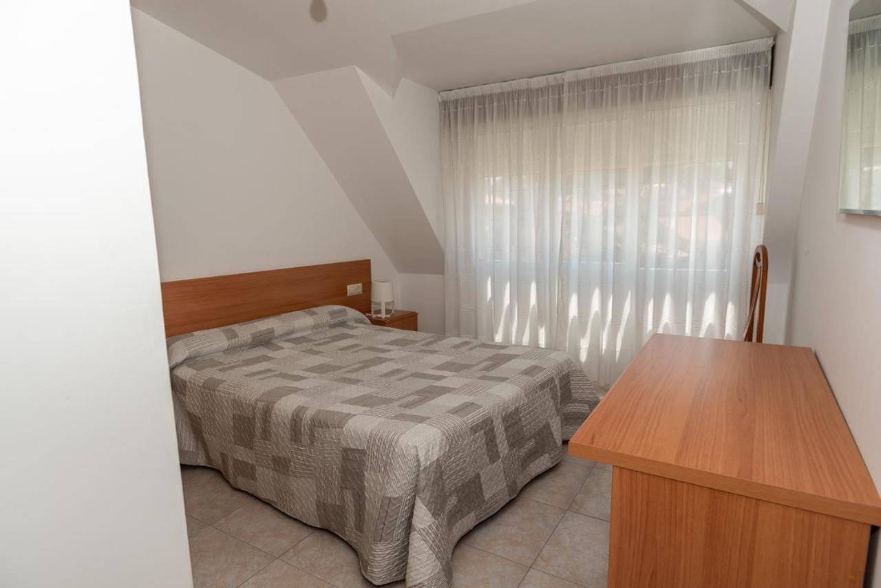 Apartamentos O Grove Luaran gambar