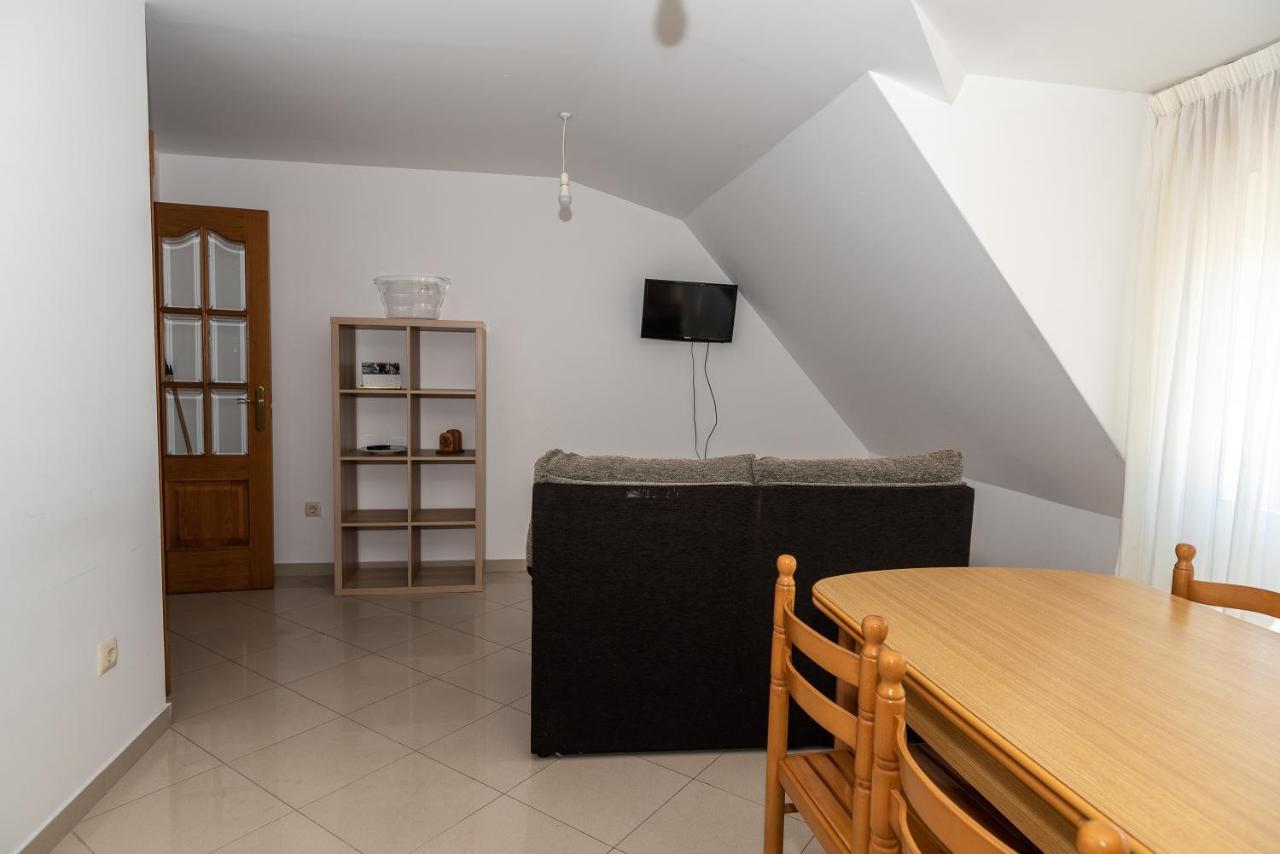 Apartamentos O Grove Luaran gambar